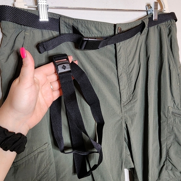Columbia Green Convertible hiking pants. 2 belts. Zip off legs. Men's size 38x30 - Picture 2 of 16